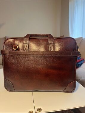 Brown 100% Genuine Leather Men's Briefcase Bag - Classic Professional Carry